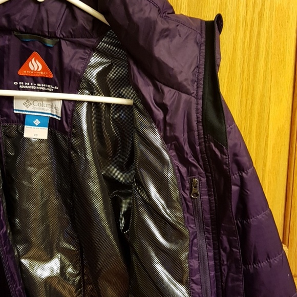 SOLD Columbia jacket XS omni shield - Picture 3 of 6